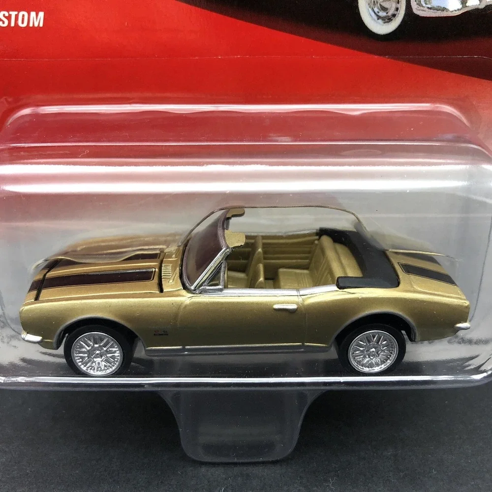 Johnny Lightning Ragtops 1967 '67 Chevy Camaro Convertible Car Gold Diecast 1/64
